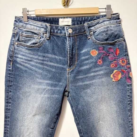 Driftwood Kelly Jeans Floral Embroidered Size 29 Waist 31 Length Bootcut Stretch - Picture 3 of 13